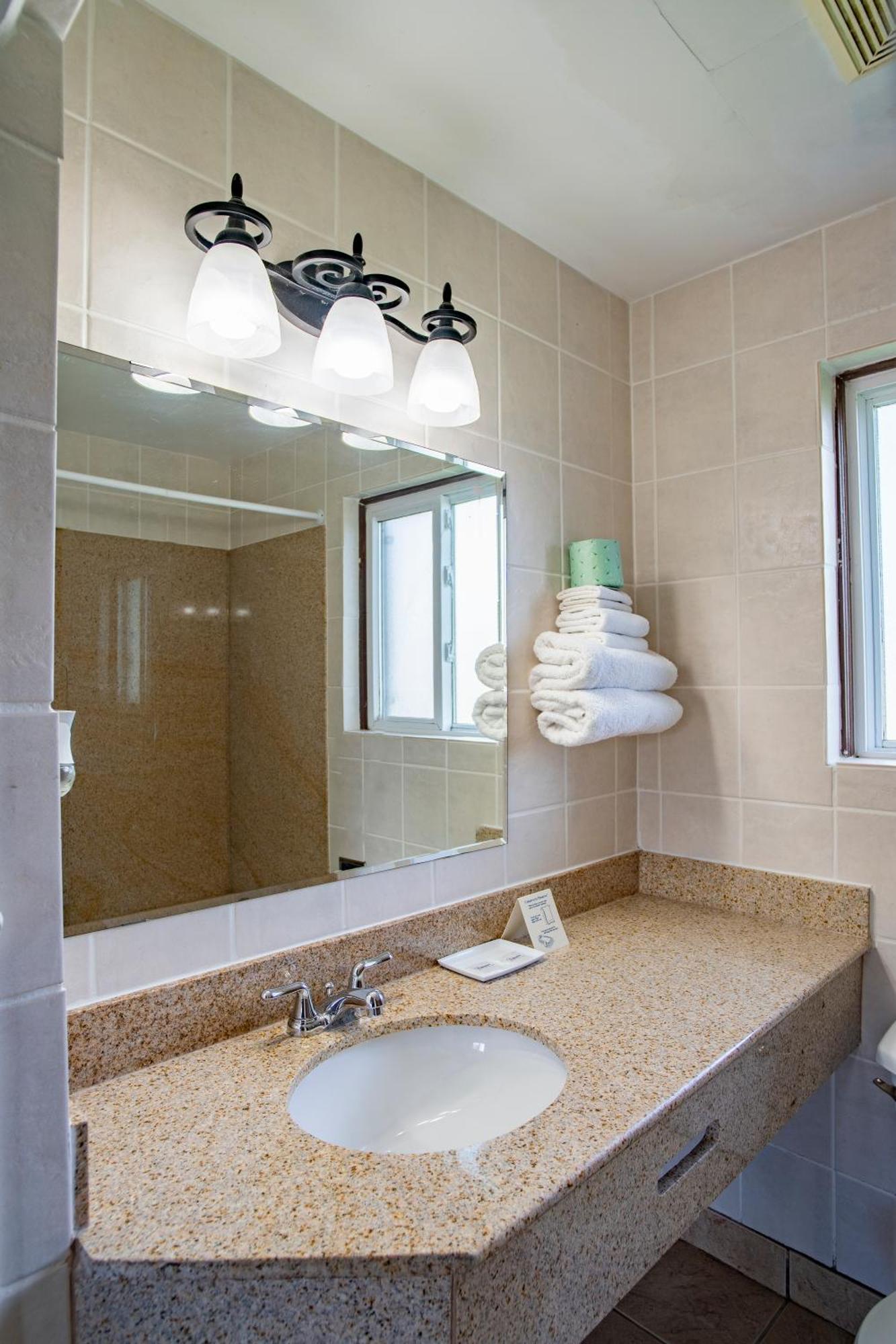 Faulds Motel Sarnia Extérieur photo