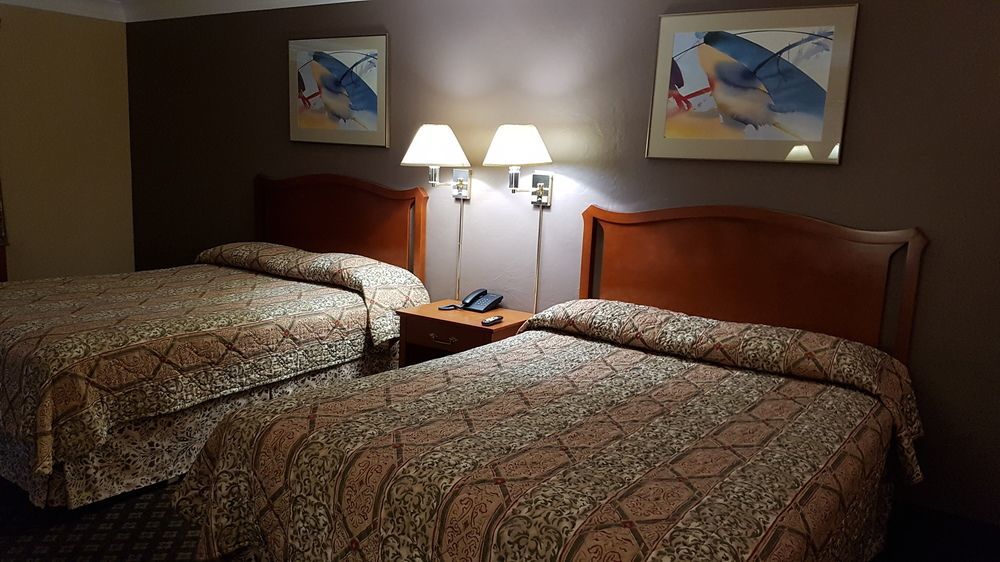 Faulds Motel Sarnia Extérieur photo